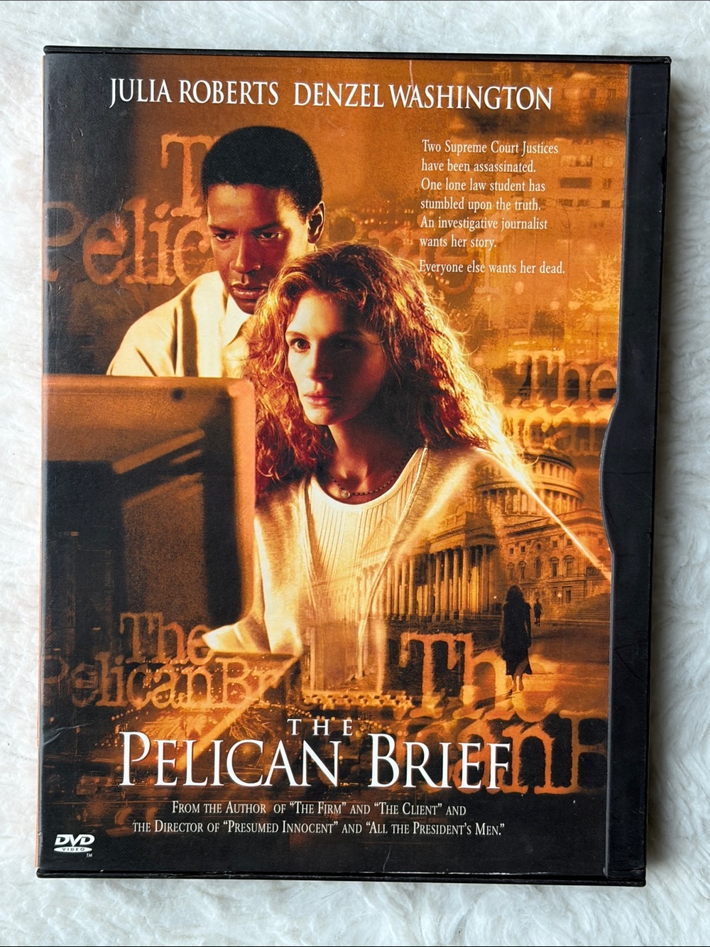 The Pelican Brief (DVD) - Julia Roberts, Denzel Washington - Black/Orange Cover